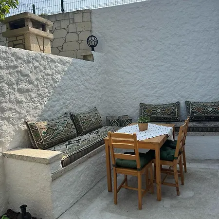 Cesme'de Konforunda Alacati Tas Ev Tasarimli Sifir Esyali Vakantiehuis *