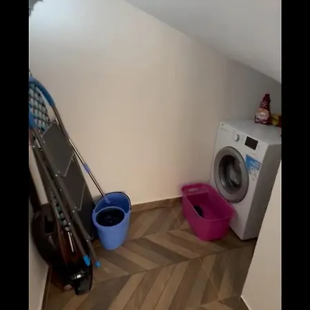 Cesme'de Konforunda Alacati Tas Ev Tasarimli Sifir Esyali